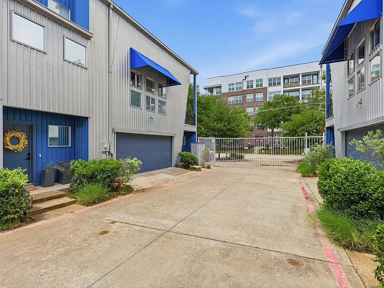 4214 Swiss Ave #A — Photo 31