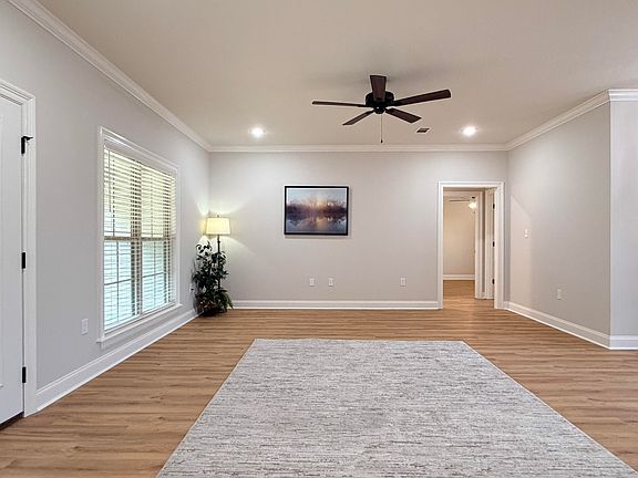 5th image of 64 Meadow Breeze Rd