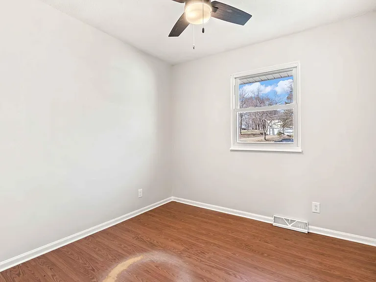 16309 S Queen Ridge Dr — Photo 16