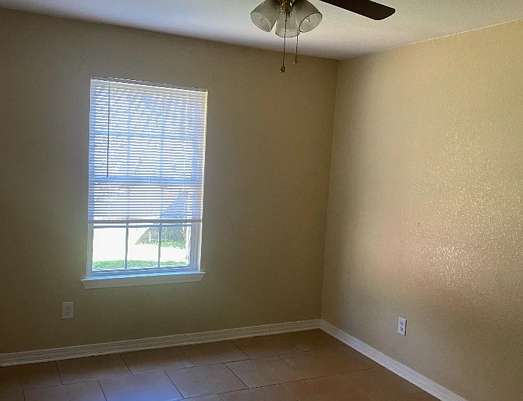 2250 Hencye Dr #C — Photo 5