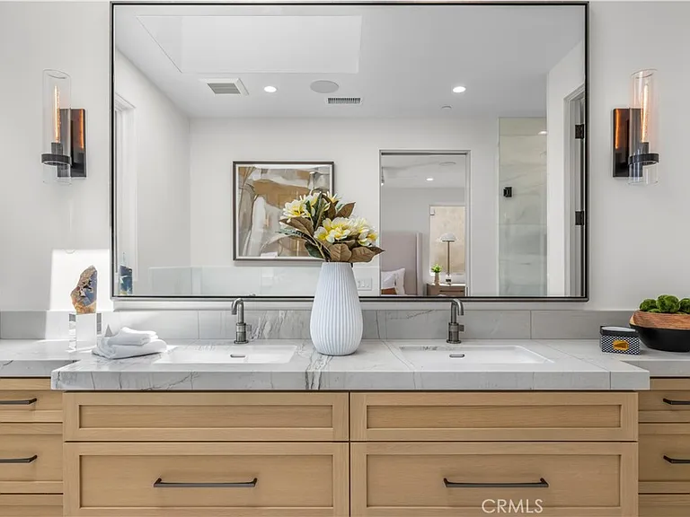 430 Fernleaf Ave — Photo 35