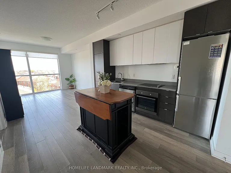 5220 Dundas St #D414 — Photo 10