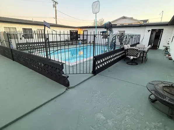 445 Highland Ave #A, Barstow, CA 92311