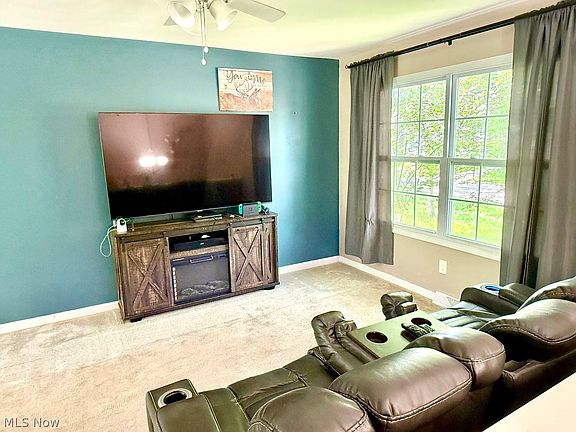 4th image of 879 Kimberly Cir
