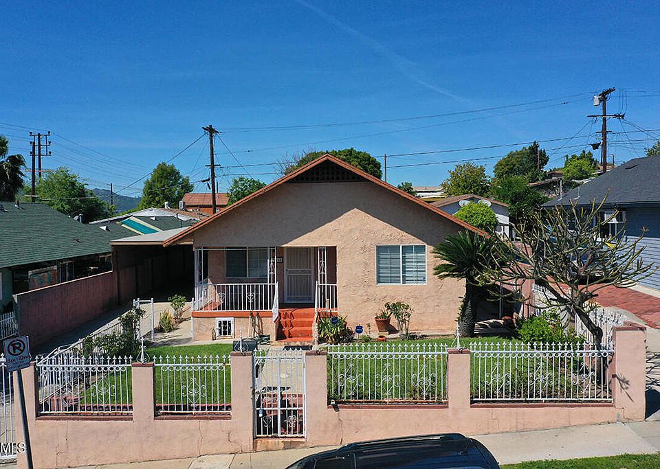 1st image of 2813 Silver St
