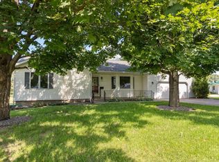 104 County Rd NE, Le Roy, MN 55951