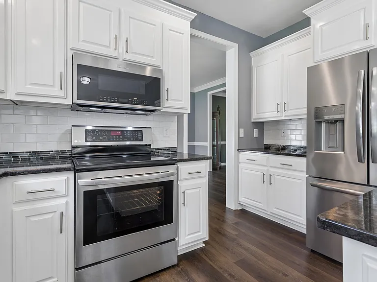 101 Sycamore Ln — Photo 17