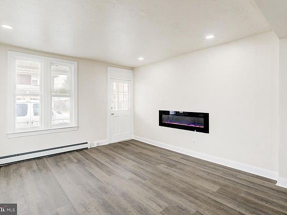 4th image of 631 S Ogontz St