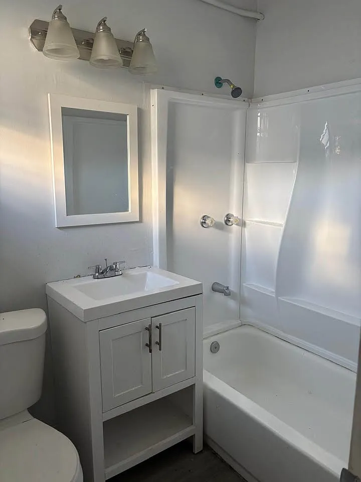 1 bed, 500 sqft, $1,500 — Photo 2