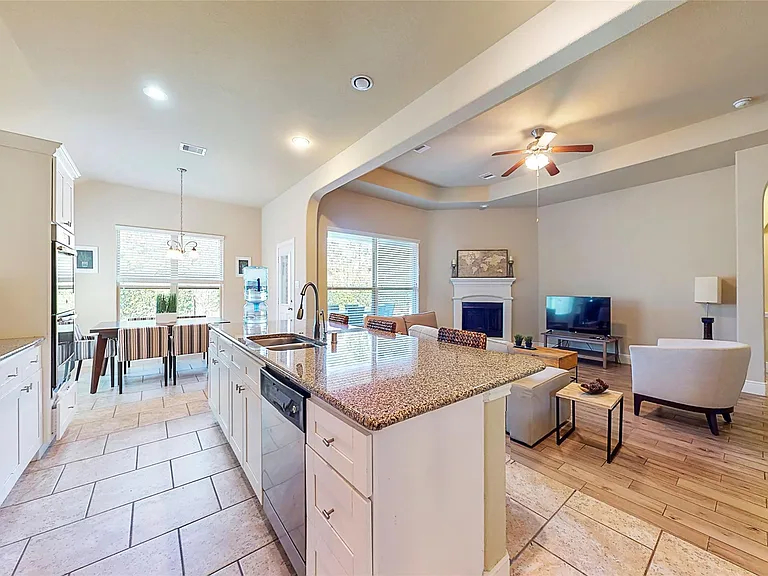 151 W Wading Pond Cir — Photo 15