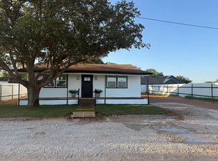 1404 S 15th St, Lamesa, TX 79331