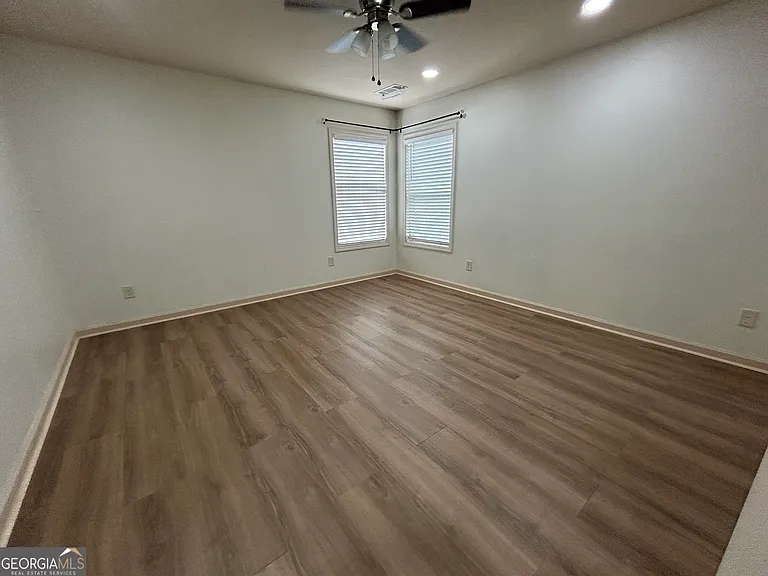 1240 Apple Blossom Dr — Photo 16