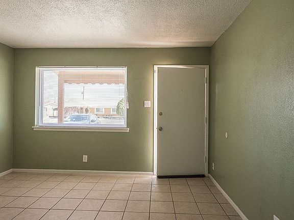 2nd image of 10265 Yellowstone St