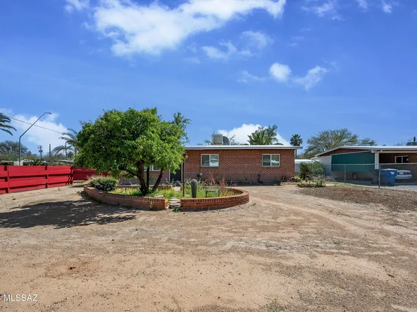 4266 E Los Robles St, Tucson, AZ 85712