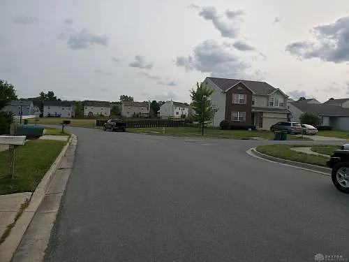 2294 Hazelnut Dr — Photo 4