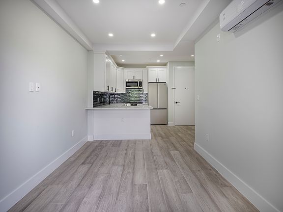 4th image of 3431 9th St #3AA