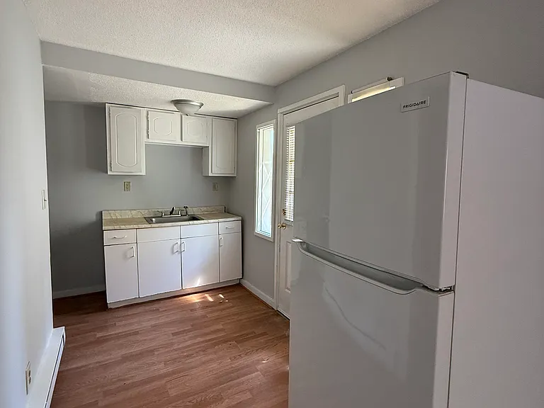 1495 State St #1-F-0 — Photo 2