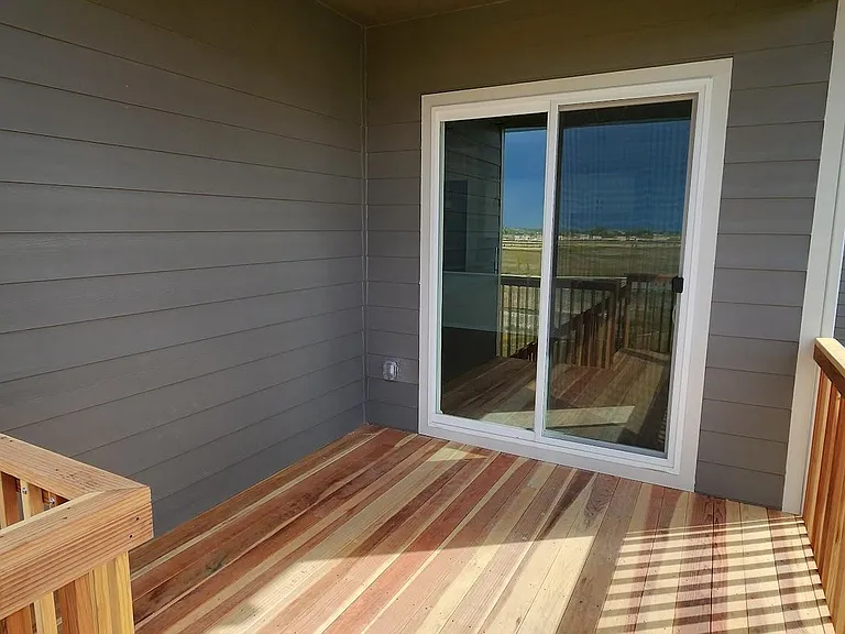 Deck off of kitchen