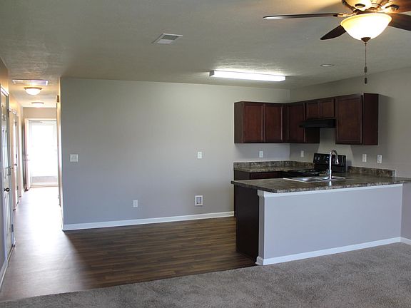 4th image of 5505 W Hazelwood Dr