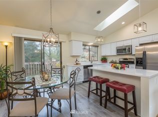 19613 138th Ave SE, Renton, WA 98058