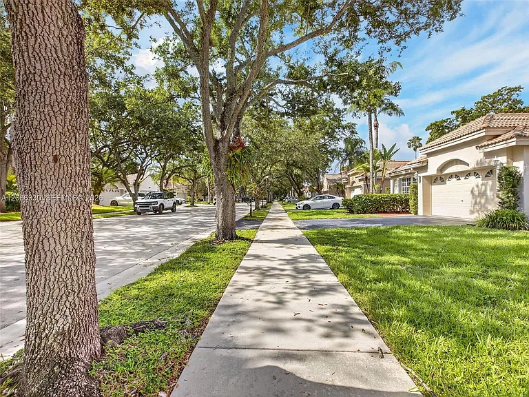 1520 Seabay Rd — Photo 12