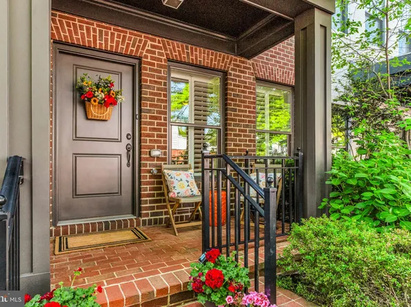 227 West St, Annapolis, MD 21401