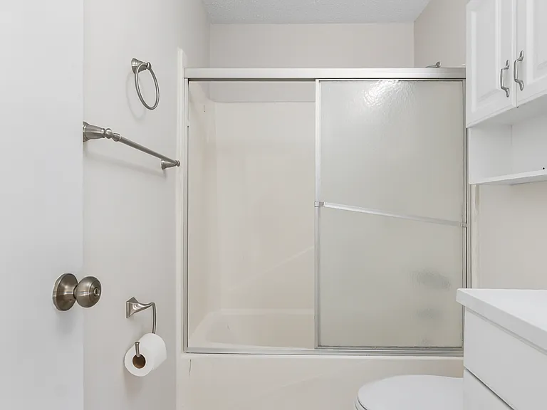 51 Cross Creek Rd #11 — Photo 17