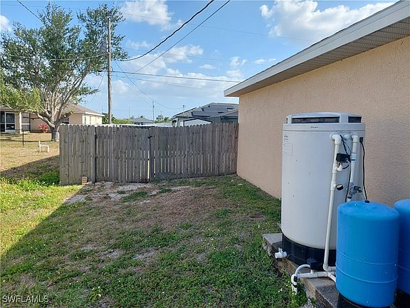 5th image of 624 NW 26th Ter
