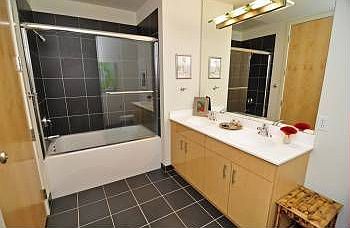 4th image of 290 Market St Unit 704