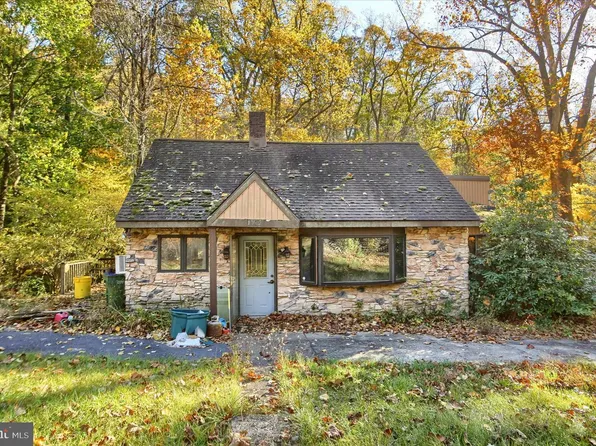1025 & 1029 Roberts Valley Rd, Harrisburg, PA 17110