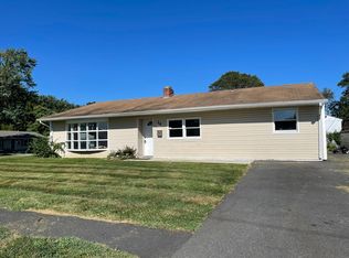 14 Copperfield Ln, Newark, DE 19713