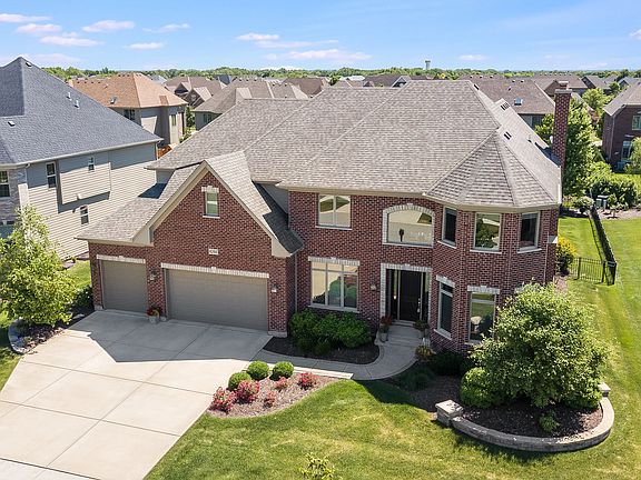 2nd image of 4244 Honey Locust Dr