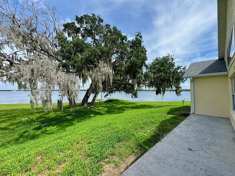2726 Rochelle Dr — Photo 29