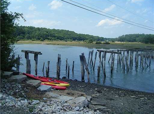 2nd image of 22 Brave Boat Harbor Rd