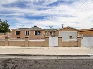 901 Essex West Dr, Las Vegas, NV 89107