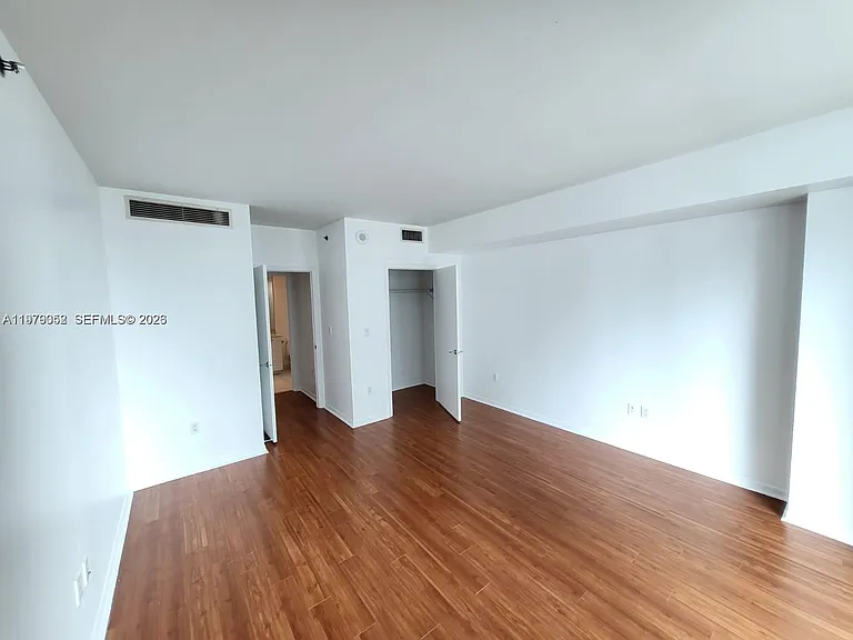 500 Brickell Ave #2906 — Photo 12