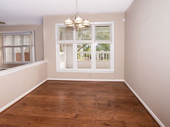 4th image of 1061 Wirewood Dr APT 203
