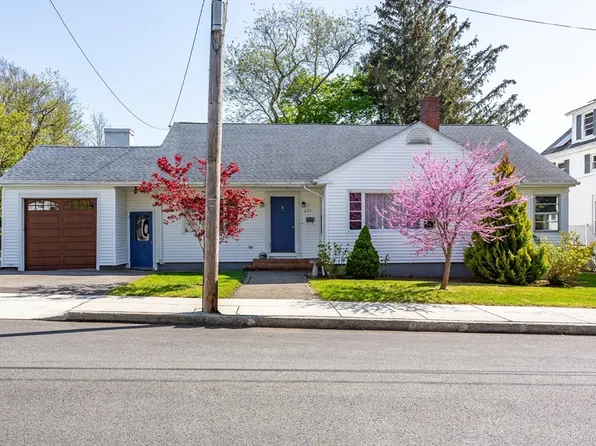 277 Valentine St, Fall River, MA 02720