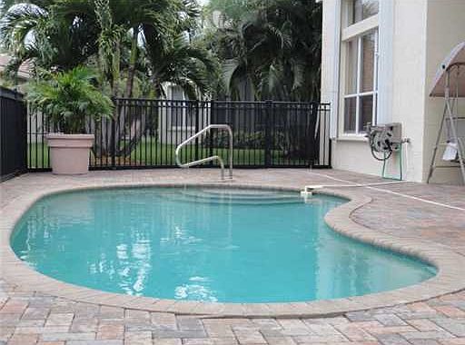 3rd image of 7344 Lahana Cir