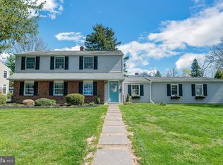 4040 Fairway Rd, Lafayette Hill, PA 19444