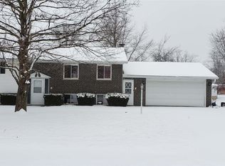 306 E 10th St, Glasford, IL 61533