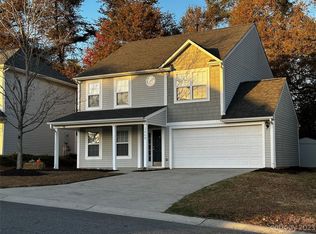 2640 Blue Moss Dr, Dallas, NC 28034