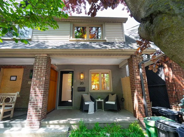 20 Rushbrooke Ave, Toronto, ON M4M 3A9