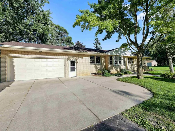 1142 Fond Du Lac Ave, Fond Du Lac, WI 54935
