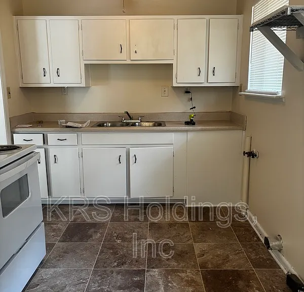 430 Greenbriar Ave — Photo 4