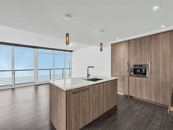 3rd image of 4720 Lougheed Hwy #3603