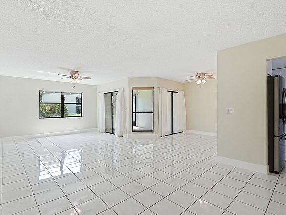3rd image of 3242 Perimeter Drive