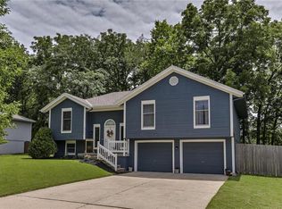 4305 NW 78th St, Kansas City, MO 64151