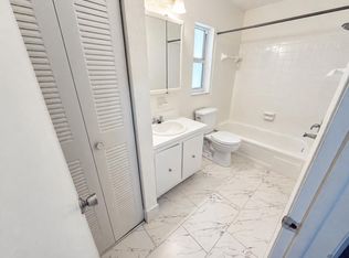 7975 NW 8th St, Pompano Beach, FL 33063