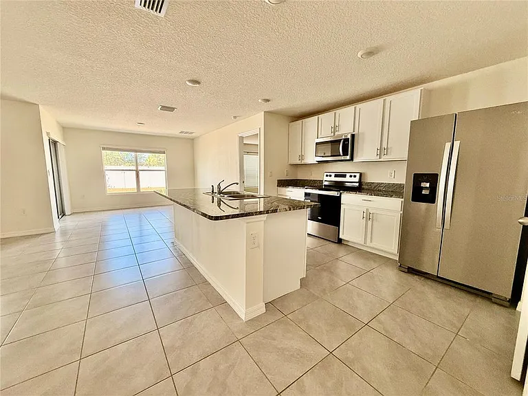 4119 Autumn Amber Dr — Photo 3